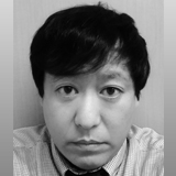 大石　基氏